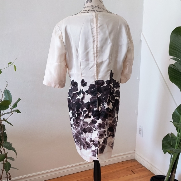 Vintage Hand Made Elegant Off White and Black Floral Dress, 50s Look. Size Large - Picture 2 of 5